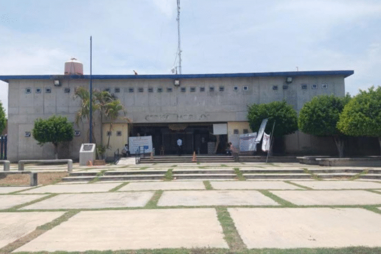 Operativo sorpresa en el penal de Atlacholoaya refuerza seguridad y combate a extorsión 30 image 4