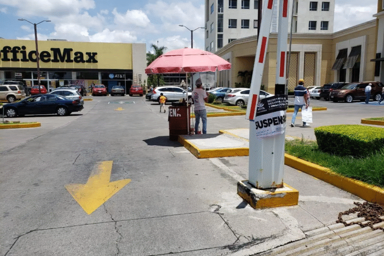 Comercios de Cuernavaca obligados a ofrecer estacionamiento gratuito por ley 29 image 19