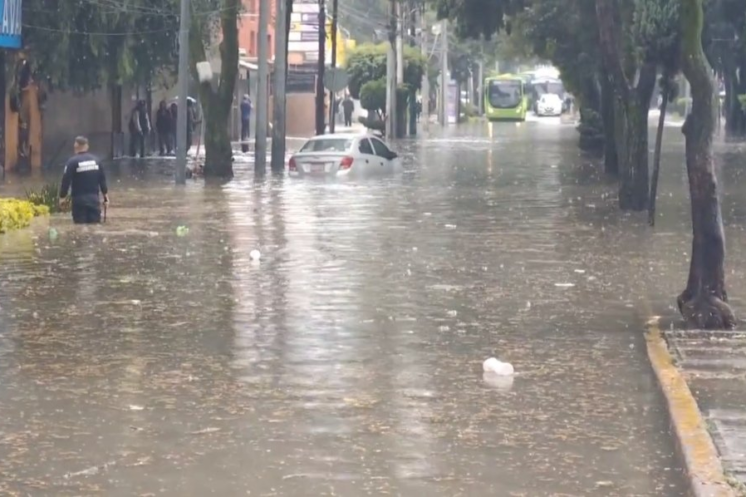 Las intensas lluvias registradas en Morelos provocaron afectaciones en al menos 27 municipios, con inundaciones, encharcamientos y desbordamientos de canales. Jiutepec fue una de las zonas más afectadas.