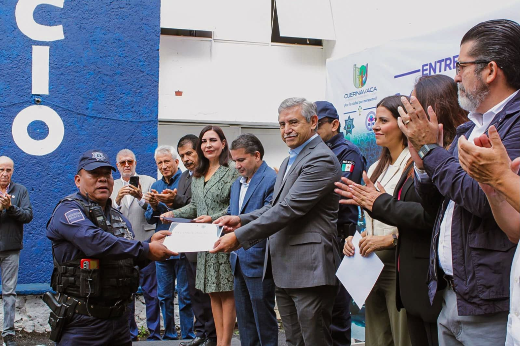 Cuernavaca reconoce a policías de la SEPRAC por operativo que derivó en detenciones y aseguramiento de arma de fuego 33 image 20