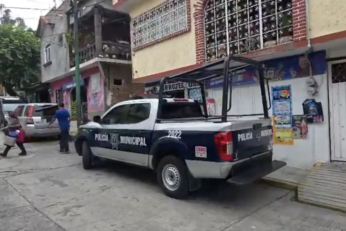 Hombre resulta herido de bala en la colonia Lienzo del Charro de Cuernavaca 41 Elementos de seguridad resguardan la zona donde un hombre resultó herido por arma de fuego en la colonia Lienzo del Charro, en Cuernavaca.