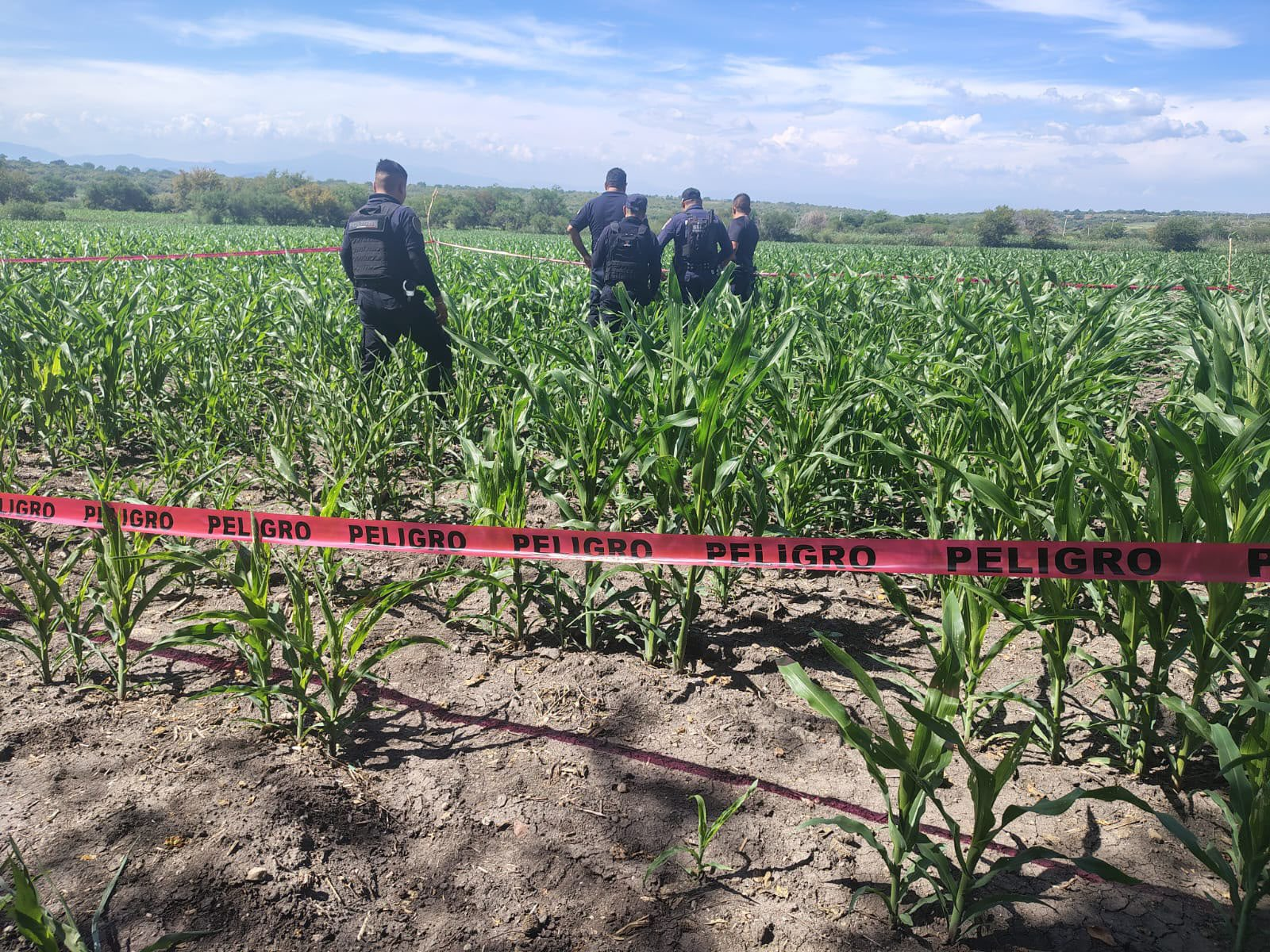 Localizan sin vida a paracaidista colombiano desaparecido en San José Vista Hermosa 36 Operativo de búsqueda de un paracaidista colombiano localizado sin vida en San José Vista Hermosa, Morelos.