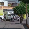 Operativo de autoridades durante un cateo en la colonia El Edén, municipio de Jiutepec, Morelos.