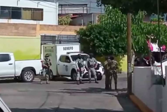 Operativo de autoridades durante un cateo en la colonia El Edén, municipio de Jiutepec, Morelos.