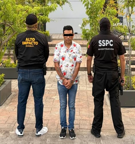 Detienen en Temixco a presunto extorsionador de comerciantes en operativo federal y estatal 34 Detienen en Temixco a presunto extorsionador de comerciantes en operativo federal y estatal